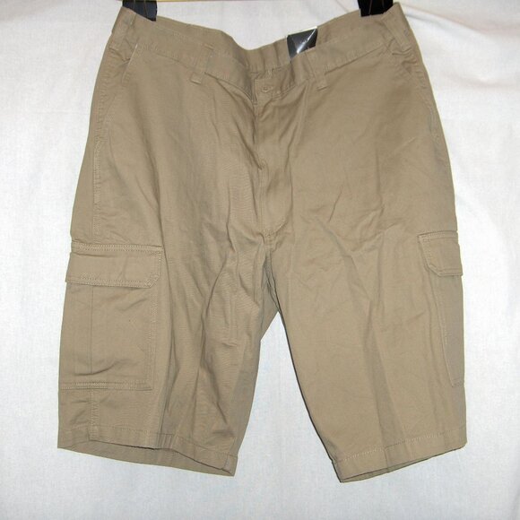 Dickies Cargo Shorts, Size 40 - Picture 1 of 5